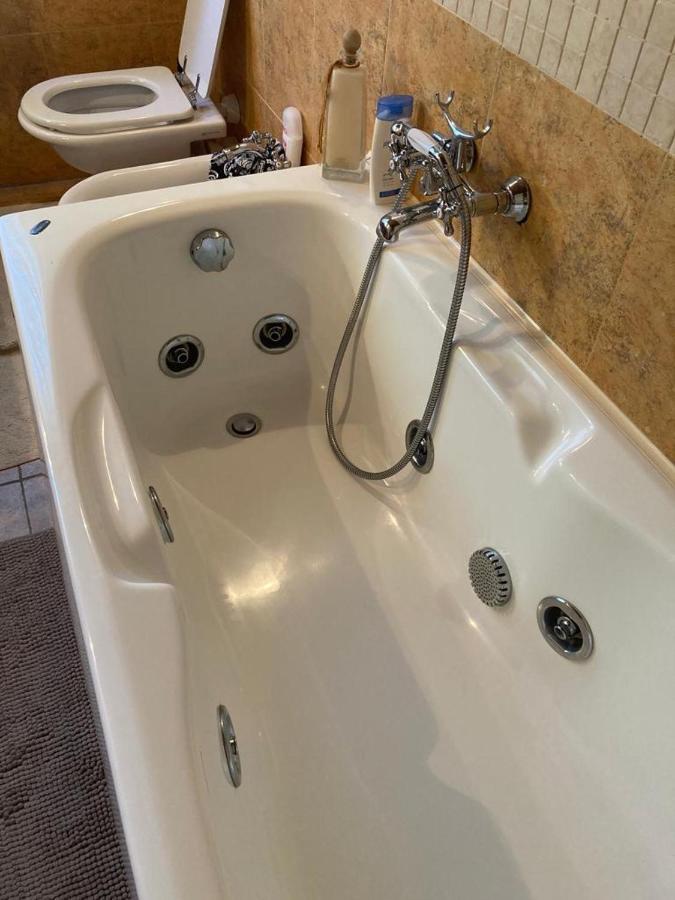 B&B Il Casolare Di Bonci Santa Maria a Monte Eksteriør billede